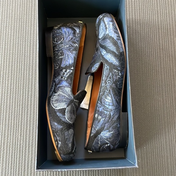 🪄🦄RARE🪄🦄 Butterfly Valentino Garavani loafers - Picture 4 of 15